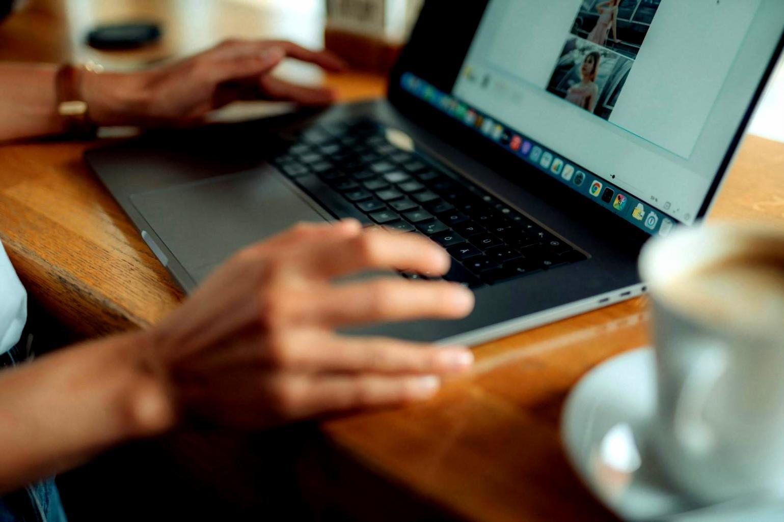 Oficina de asesoría financiera en Oviedo con equipo profesional